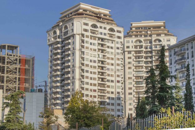 قرارداد سرویس و نگهداری دوره ای آسانسور در شمال تهران منطقه فرمانیه